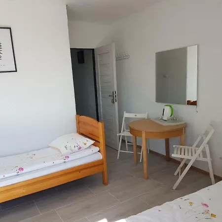 Marynarska 19 ダルウフコ