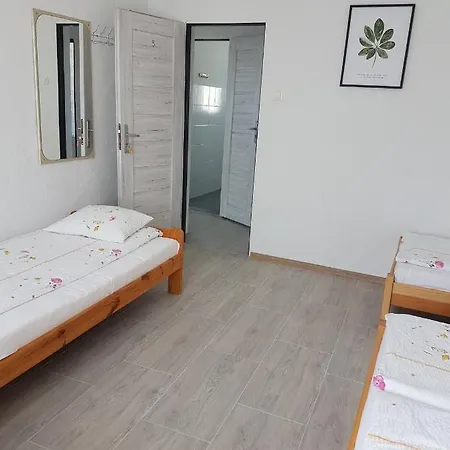 ホームステイ Marynarska 19 *