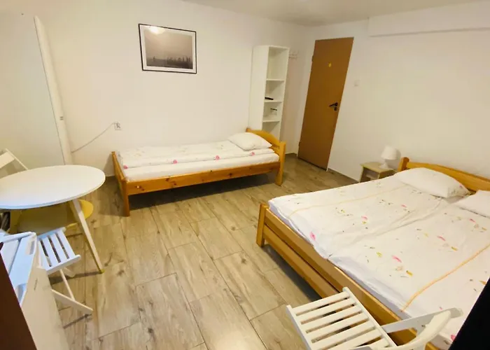 Marynarska 19 * دارووفكو